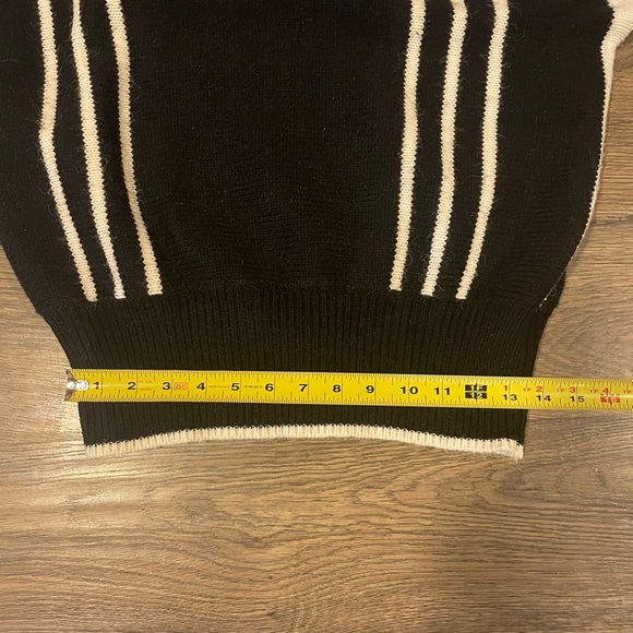 Unique Fabulous Vintage Striped Floral Appliqué Sweater, Women’s L - Picture 6 of 8